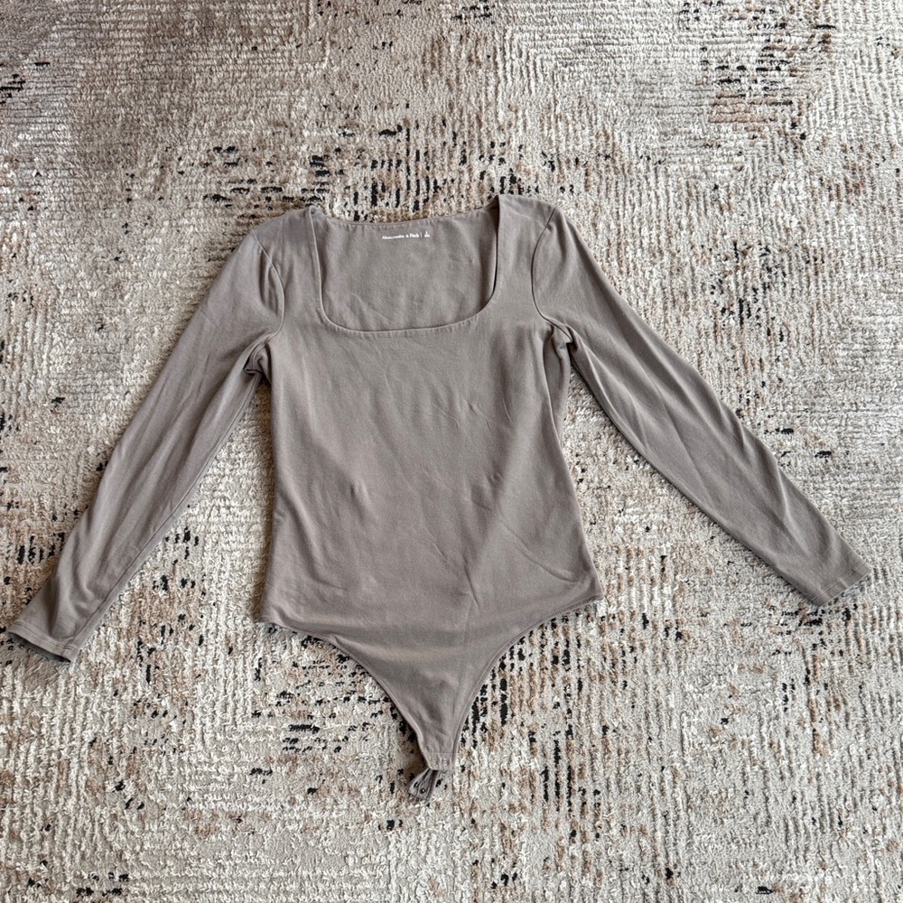 Abercrombie & Fitch taupe Long Sleeve Bodysuit